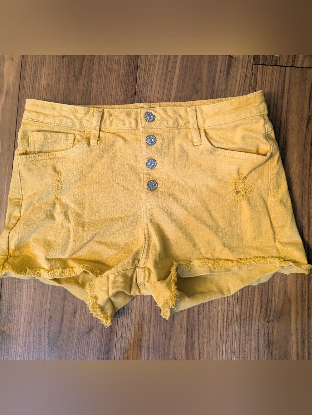 Just USA Yellow Button-Front Distressed Denim Shorts Size US 30